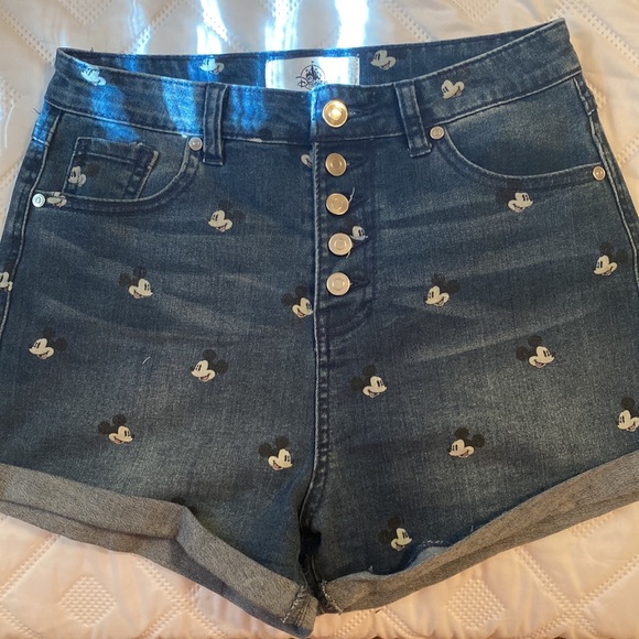 Mickey Mouse denim shorts - Picture 2 of 3